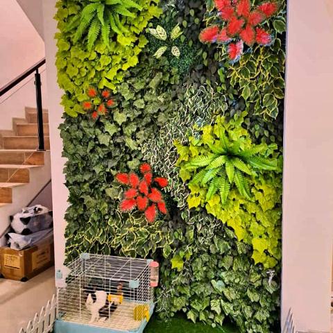 VERTICAL GARDEN (TAMAN VERTIKAL)